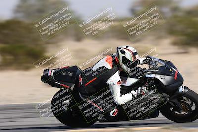 media/Dec-01-2025-Moto Forza (Mon) [[2daa91e15f]]/2-Intermediate Group/Session 3 (Turn 7 Inside Pans)/